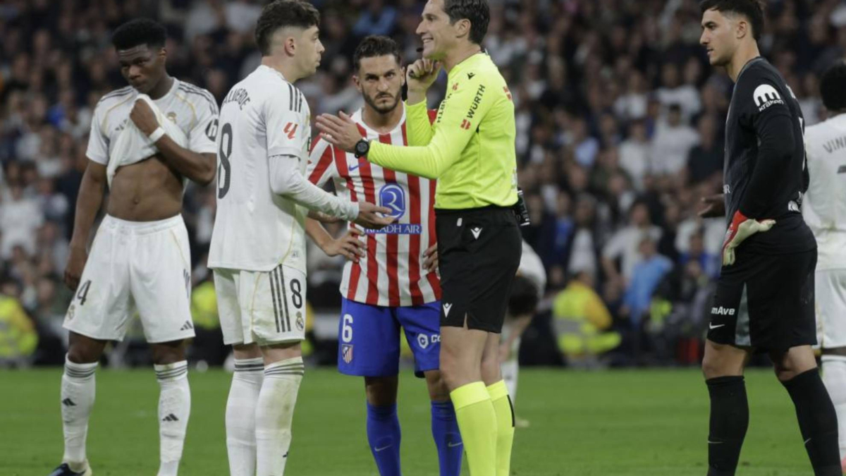 بطاقات ريال مدريد الحمراء